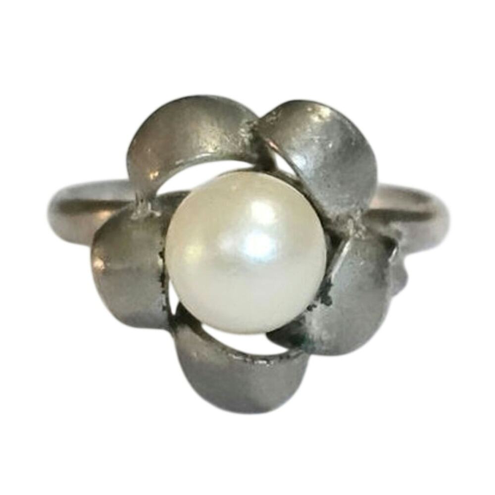 Mid-Century Japanese Silver Cultured Pearl Flower Ring Size 7